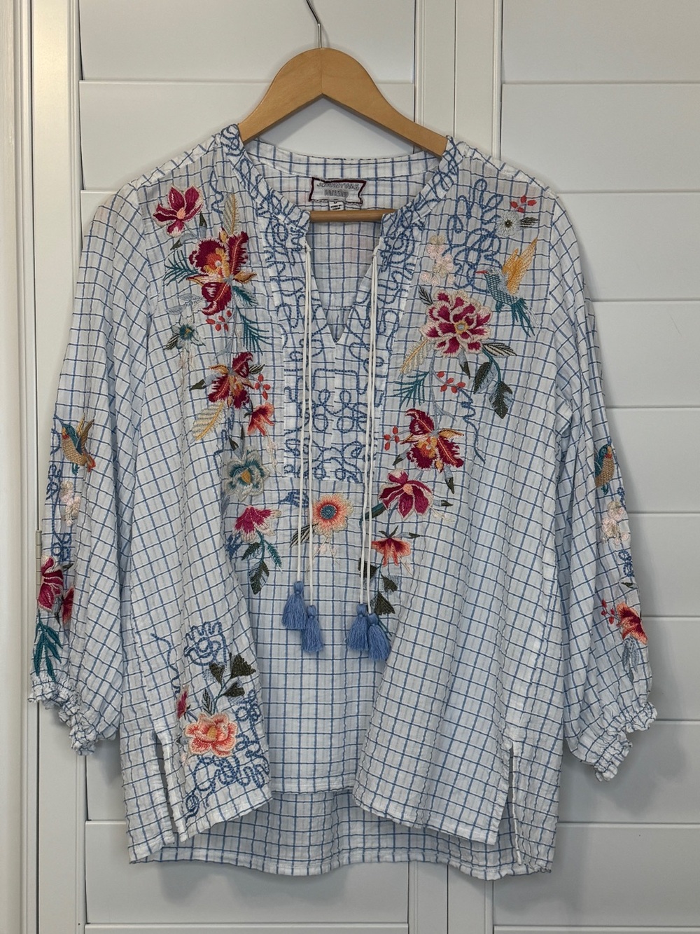 Johnny Was Workshop Embroidered Miro Tassel Blouse Size Medium